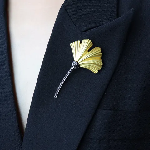 Vintage Ginkgo Feuille Broche Et Boucles D'Oreilles Ensemble Or Mat Métal Noir Strass Élégant Mode Bijoux Pour Femmes