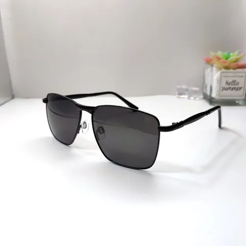 Lunettes de Soleil Polarisées pour Hommes Affaires Monture Carrée en Métal Protection UV400 Conduite Pêche