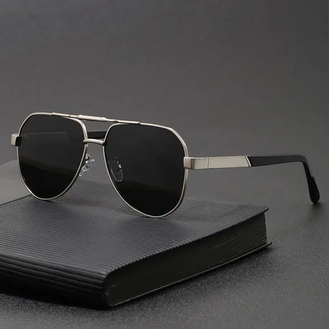 Lunettes de Soleil Polarisées pour Hommes Grand Cadre en Métal UV400 Anti-UV Conduite Extérieur Mode