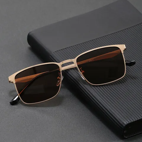 Lunettes de Soleil Polarisées pour Hommes Monture Carrée en Acier Inoxydable Protection UV400 Conduite Pêche Extérieur Lunettes de Soleil en Métal Élégantes