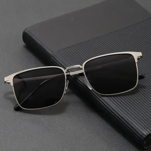 Hommes Lunettes de Soleil Polarisées Monture Carrée en Métal UV400 Conduite Lunettes de Soleil Pour Femmes Mode Affaires Décontracté