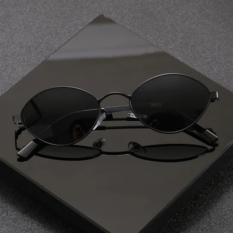 Lunettes de Soleil Ovales en Acier Inoxydable Minimaliste pour Hommes Femmes Protection UV400 Polarisées Rétro Tendance Cadre en Métal