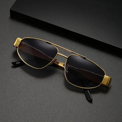 Lunettes de Soleil Œil-de-Chat Tendance pour Femmes Pont Double en Métal Protection UV400 Chic pour Voyage en Plein Air Fête