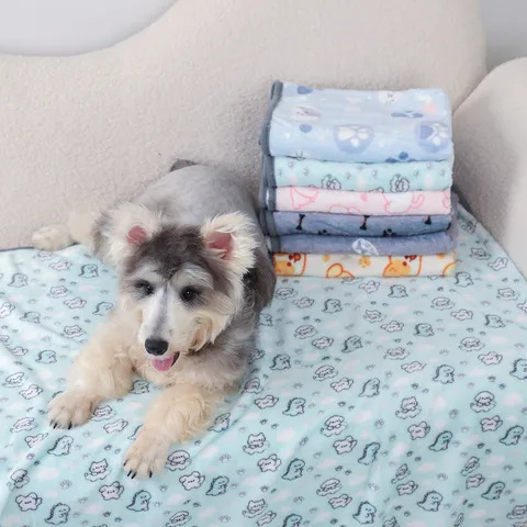 Thickened Fleece Pet Blanket Warm Dog Cat Sleeping Mat Soft Washable Puppy Kitten Bedding Cover Cartoon Animal Pattern