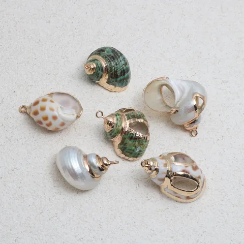 Pendentifs Coquille Naturelle Bordure Métallique Électroplaqué Ajouré Spirale Pendentif Escargot de Mer Pour Artisanat Boucle d'Oreille Collier Fabrication DIY Bijoux Femme Homme