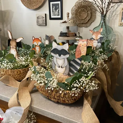 Centrotavola con Animali della Foresta in Legno Ornamenti di Creature Silvane Con Base Carino Riccio Volpe Cervo Decorazione Festa