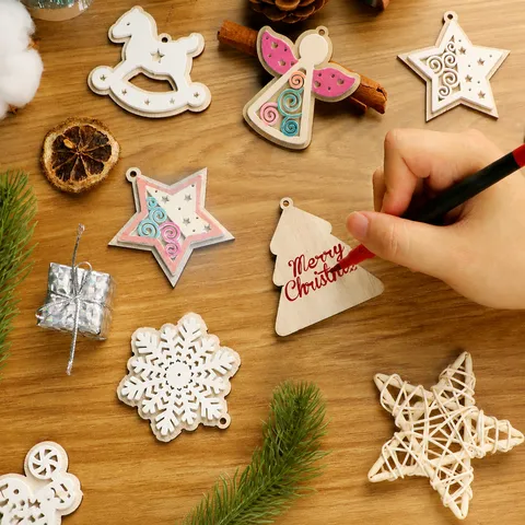 Albero di Natale in Legno Fiocco di Neve Ornamenti Sospesi Traforati Bosso Alce Stella Ciondoli Set Per Festa Festiva Arredamento per la Casa