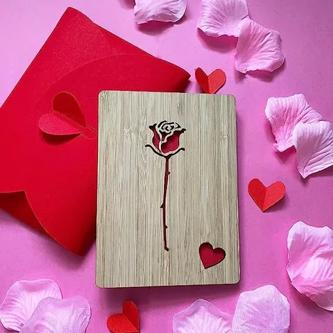 Handgefertigte Holz-Grußkarte Für Valentinstag Hochzeit Jahrestag Herz Rose Hohl Bambuskarte Mit Rotem Umschlag