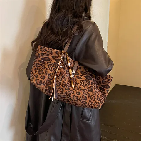 Vintage Casual Gran Capacidad Bolso Tote de Ante Estampado de Leopardo Bolso de Hombro Mujer Bolso de Commuter Retro Suave
