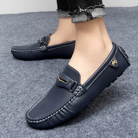 Men's Casual Leather Loafers Driving Shoes Slip-On Flat Casual Shoes Metal Buckle Stitching Comfortable Walking Footwear