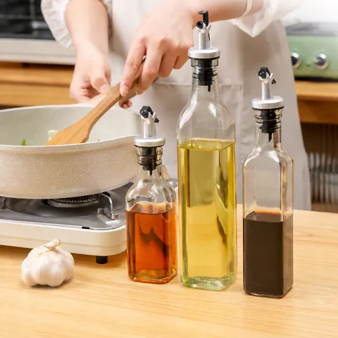Bottiglia d'Olio Quadrata in Vetro Trasparente Dispenser per Condimenti Antigola Con Pompa Per Cucina Cottura Salsa di Soia Aceto