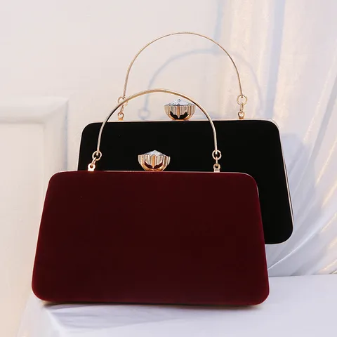 Women Velvet Evening Bag Retro Clutch Purse Elegant Party Prom Handbag With Metal Lock And Chain
