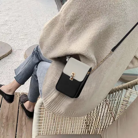 Borsa a Tracolla da Donna in Pelle PU per Telefono Cellulare Blocco di Colore Piccola Borsa Quadrata con Tracolla a Catena di Perle