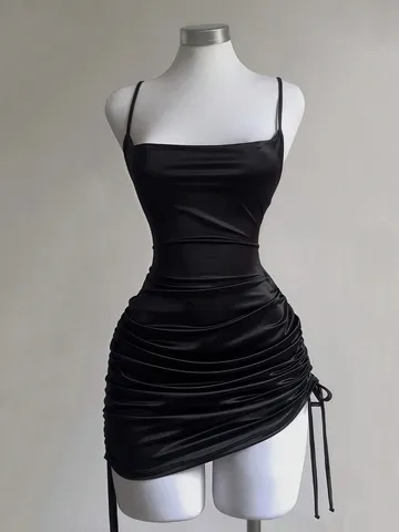Damen Satin Bodycon Minikleid Eckiger Ausschnitt Rückenloses Gerafftes Kordelzug Sexy Party Clubwear Einfarbig Ärmelloses Kleid