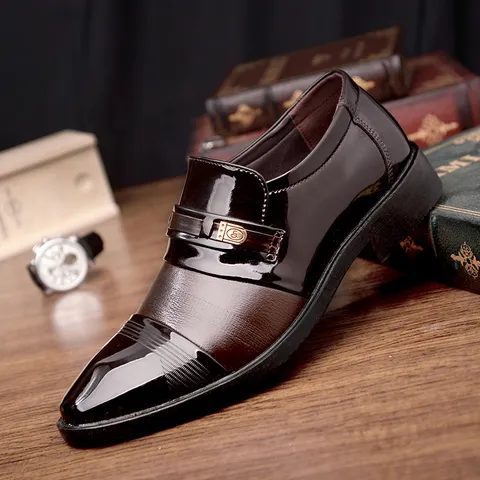 Herren Business Formelle Lederschuhe Lackleder Spzite Kappe Flacher Absatz Hochzeitsschuhe Büro Oxford Schuhe