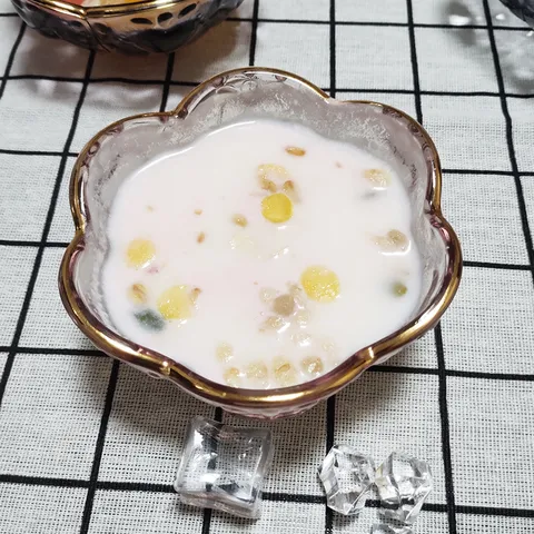 Japanese Creative Gold Trim Floral Glass Bowl Dessert Salad Bowl Tableware