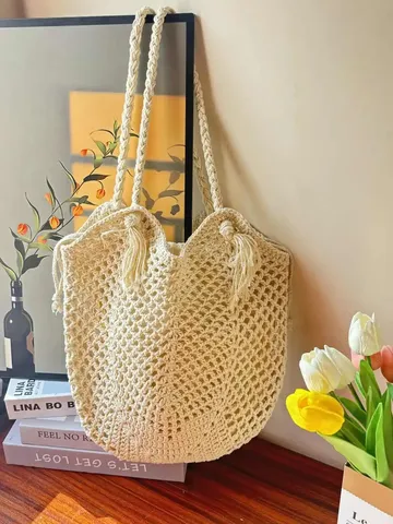 Handmade Woven Cotton Straw Tote Bag Large Capacity Vacation Beach Shoulder Bag With Tassel And Magnetic Snap Closure