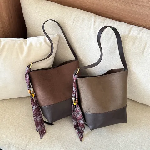 Coreaniko Retro Megalis Horitikotitas Tsanta Bucket Patchwork Kontrast Color PU Leather Shoulder Bag Commuting Casual Handbag