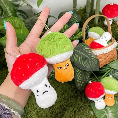 Lindo Peluche de Hongo Simulado Muñeca de Peluche de Dibujos Animados Llavero Colgante de Bolsos