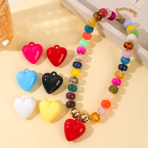 Collar de Cuentas Hecho a Mano para Mujer Collar con Colgante de Resina Colorida Joyería de Vacaciones Bohemia Dije de Pez en Relieve Corazón