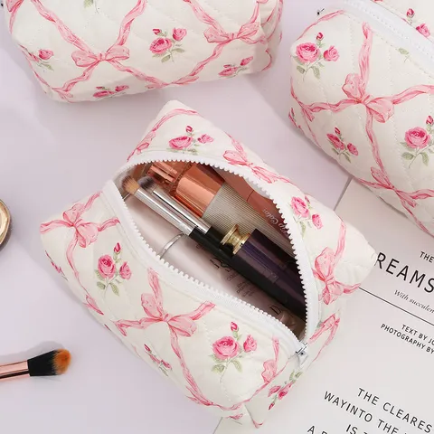 Palace Style Floral Quilted Makeup Bag Large Capacity Ins Style Travel Storage Pouch Portable Handbag