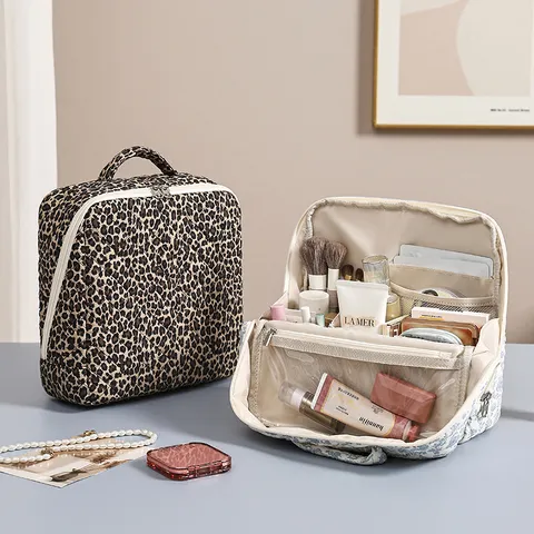 Large Capacity Quilted Cotton Cosmetic Bag Portable Travel Makeup Organizer Multi-Partition Toiletry Pouch