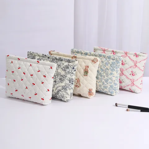 Korean Style Quilted Cosmetic Bag Large Capacity Floral Print Makeup Pouch Travel Storage Organizer Bag For Women