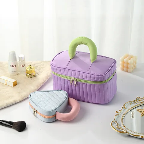 Portable Cosmetic Bag Large Capacity Travel Makeup Pouch Quilted Storage Bag Waterproof Toiletry Organizer For Women