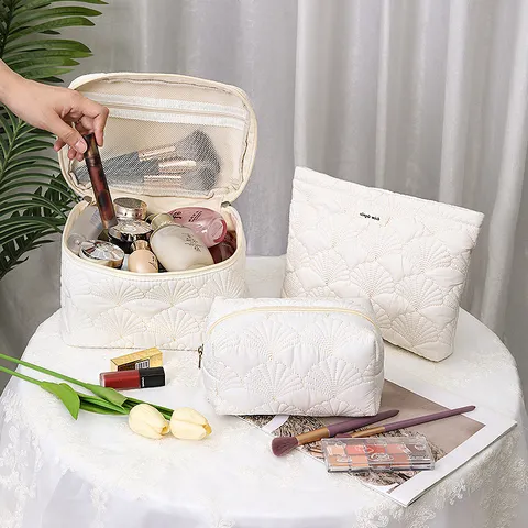 Quilted Shell Cosmetic Bag Large Capacity Portable Storage Bag Ins Style Cute Makeup Organizer Travel Toiletry Bag