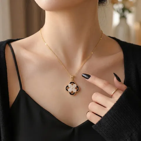 Collar Con Colgante de Flor Giratoria de Acero Inoxidable para Mujer Elegante Trébol Camelia Con Diamantes de Imitación Joyería de Moda Regalo