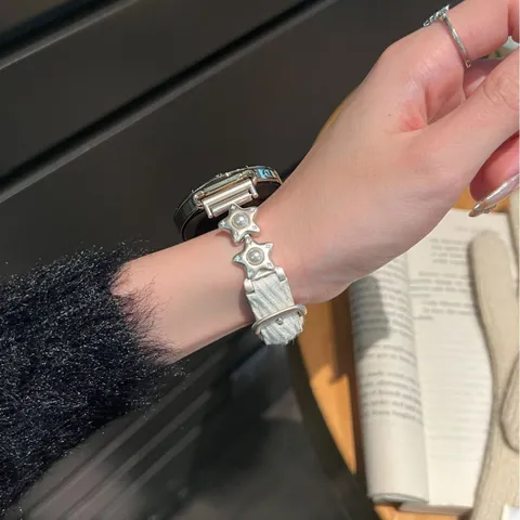 Bracelet de Montre Velours Côtelé Étoile Perle Compatible Apple Watch Bracelet Smartwatch de Luxe Bijou pour Femmes