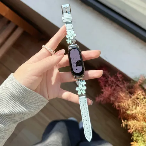 Leather Watch Band Compatible With Apple Watch Metal Floral Rhinestone Strap For Women Fashion Accessory