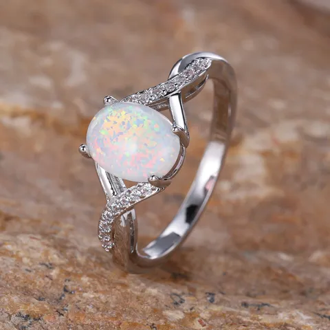 Luxury Copper Oval Opal Rhinestone Criss-Cross Twist Arm Ring Electroplated Geometric Fashion Finger Ring For Women Jewelry Gift
