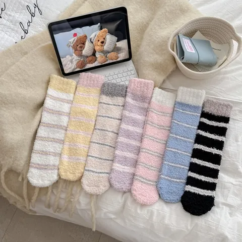 Calcetines de Lana de Coral a Rayas para Mujer Invierno Cálido Engrosado Calcetines de Suelo Suaves Felpa Térmica