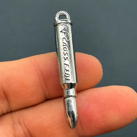 Pendentif Collier Balle Squelette Rétro Punk en Alliage pour Hommes et Femmes Bijoux de Mode Charme Accessoire Cadeau