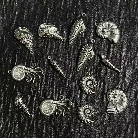 Alliage de Zinc Vie Marine DIY Pendentif Charms Conque Coquille Plaqué Argent Résultats de Fabrication de Bijoux Pour Collier Bracelet