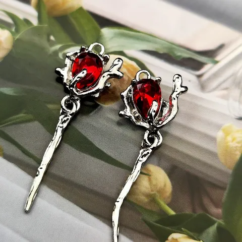 Modieuze Zinklegering Rozenbloem Hanger Rode Kunstmatige Edelsteen Ketting Accessoire DIY Sieraden Maken Ambacht Cadeau
