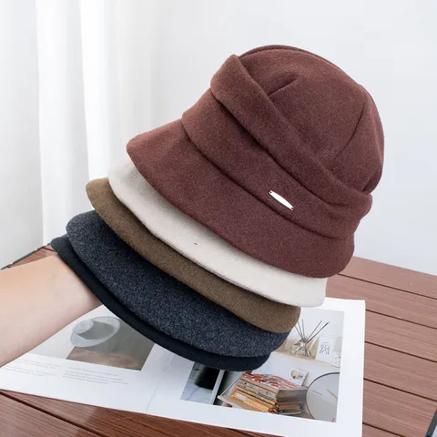 Japanese Pleated Short Brim Polyester Bucket Hat For Women Retro Literary Versatile Foldable Warm Felt Basin Hat With Metal Tag