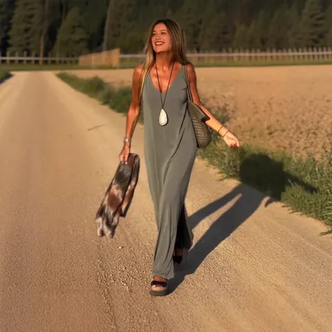 Sommer Neu Damen V-Ausschnitt Ärmellos Spaghetti-Träger Maxi Kleid Sexy Streetwear Einfarbig Polyester Langes Kleid Für Den Urlaub