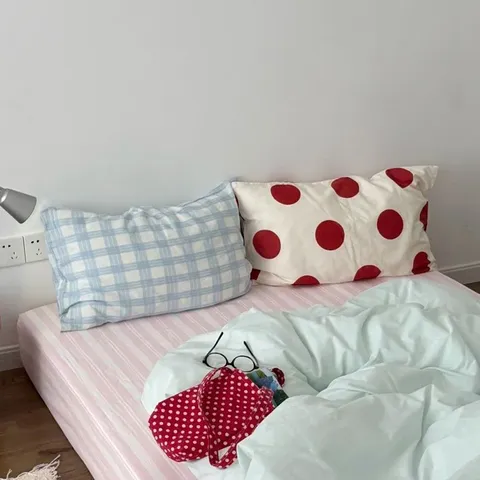 Koreanisch Ins Stil Kariert Punkte Zierkissen Weich Plüsch Dekoratives Kissen Für Sofa Bett Kante Zuhause Minimalistisches Kissen Dekoration