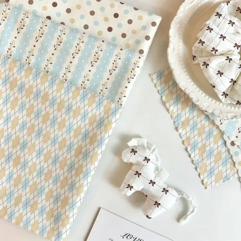 Korean Ins Style Vintage Printed Tablecloth Flannel Fabric For Desk Dorm Room Photo Background Prop Heart Apple Pattern Decorative Cloth