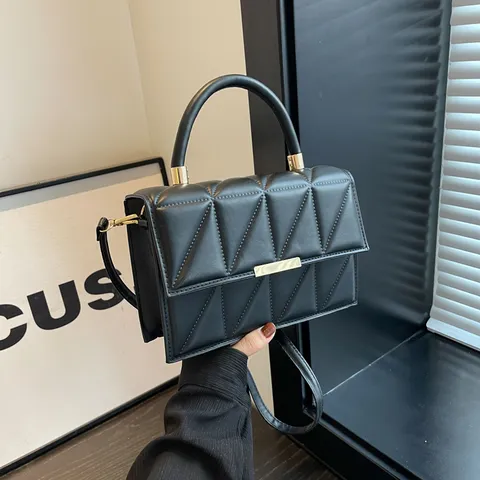 Damen Gesteppte Kleine Quadratische Tasche PU Leder Retro Umhängetasche Mit Metallverschluss