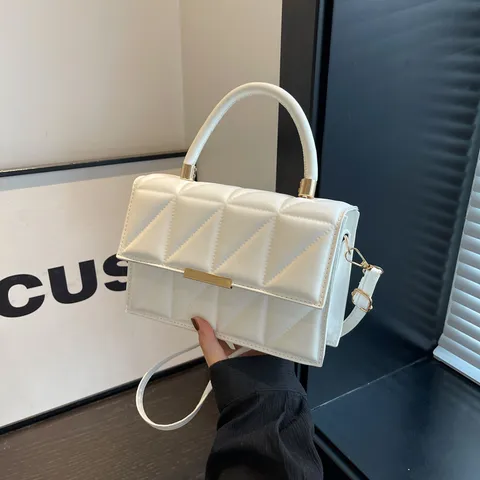 Damen Gesteppte Kleine Quadratische Tasche PU Leder Retro Umhängetasche Mit Metallverschluss