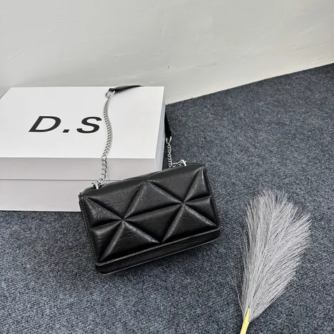 Minimalistische PU Leder Umhängetasche Für Damen Mode Gesteppte Achseltasche Retro Kette Crossbody Tasche Lässige Tägliche Handtasche