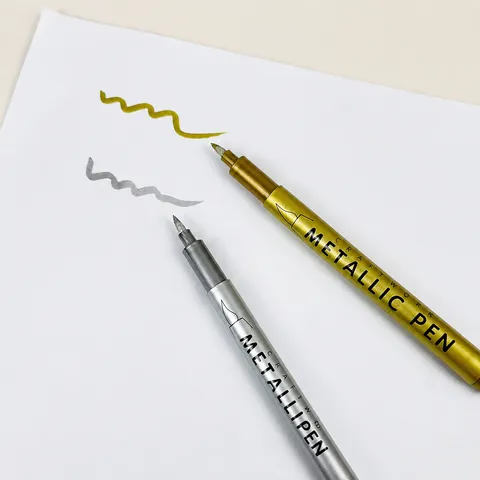 Stylo Marqueur Métallique Haute Brillance Or Argent Pointe Souple DIY Artisanat Stylo Peinture à l'Huile Pour Dessin de Compte à Main