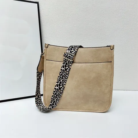 Femmes Mode Imprimé Léopard Large Bandoulière Cuir PU Sac Bandoulière Sac Seau Tote Bag Casual Rétro Grande Capacité