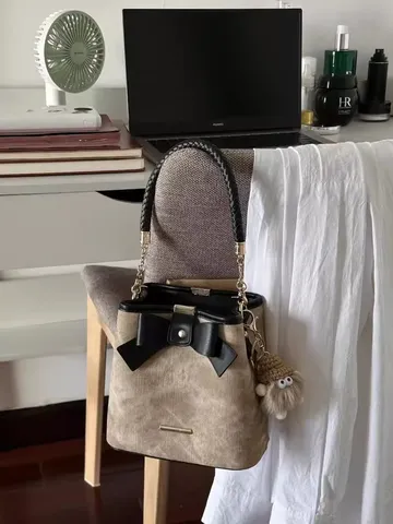 Sac Seau Rétro Littéraire en Cuir PU pour Femmes Couture Nœud Sac à Main Décontracté Quotidien Bandoulière