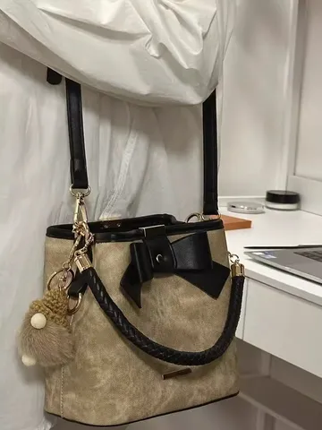 Sac Seau Rétro Littéraire en Cuir PU pour Femmes Couture Nœud Sac à Main Décontracté Quotidien Bandoulière