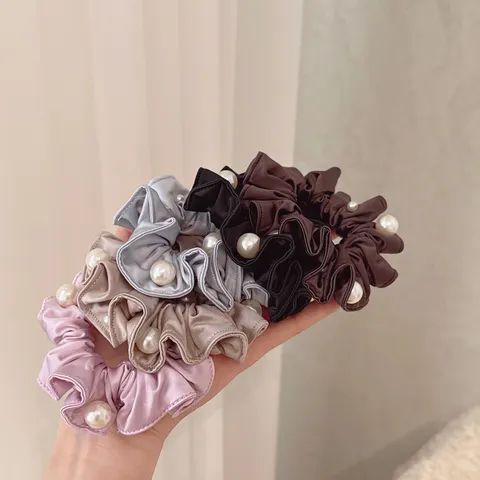 Elastico per Capelli in Tessuto Plissettato Stile Coreano Elegante Supporto per Codino con Perle Corda Elastica Accessori Capelli Moda