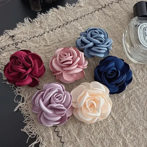 Fashion Fabric Camellia Flower Brooch Elegant Vintage Suit Jacket Corset Pin Headwear Accessories Women Jewelry